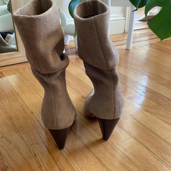 Kenzie heeled mid calf boots color tan size 6.5 - Picture 3 of 6